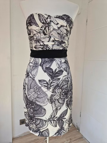 Trägerloses mini kleid mit - mini-kleid,